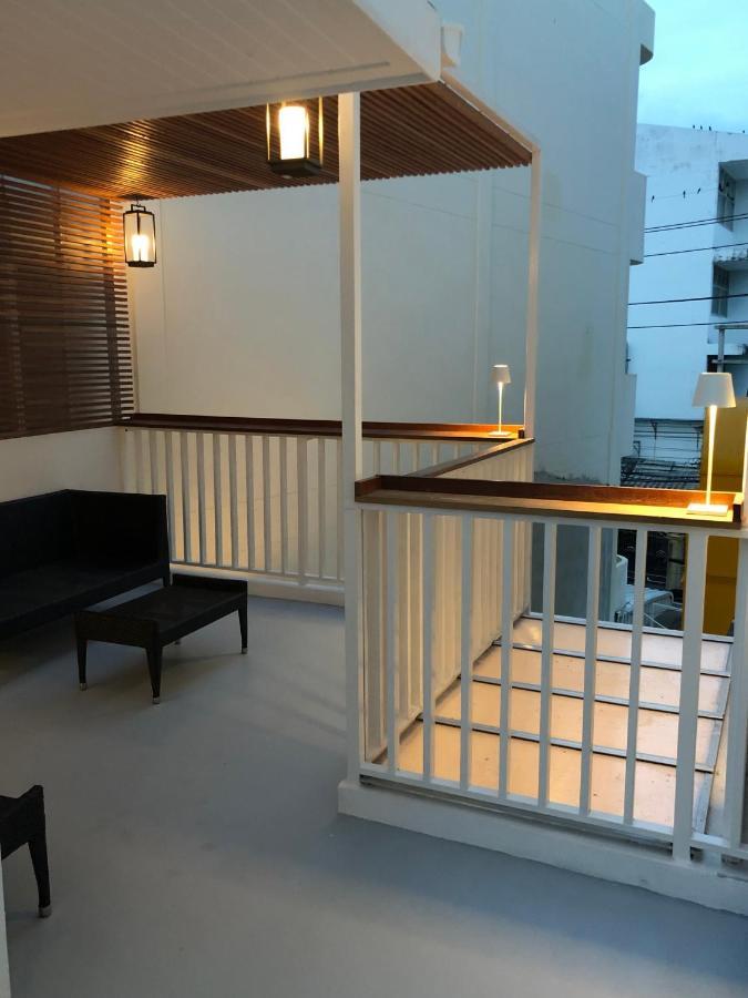 Yellow Door ホアヒン郡 エクステリア 写真